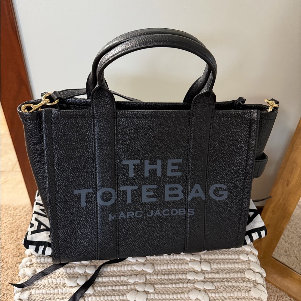 Marc Jacobs Black Leather Medium Tote Bag